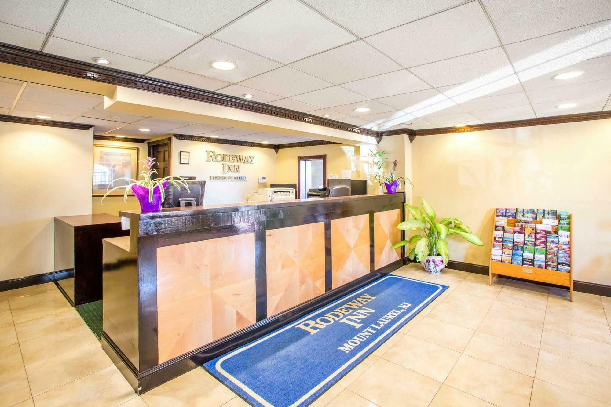 Rodeway Inn Mount Laurel Hwy 73 Eksteriør billede