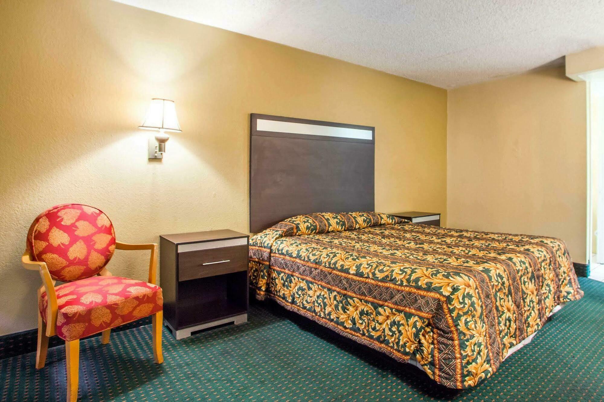 Rodeway Inn Mount Laurel Hwy 73 Eksteriør billede